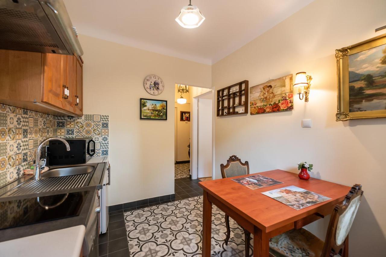 Downtown Antique Apartment Warsaw Ngoại thất bức ảnh