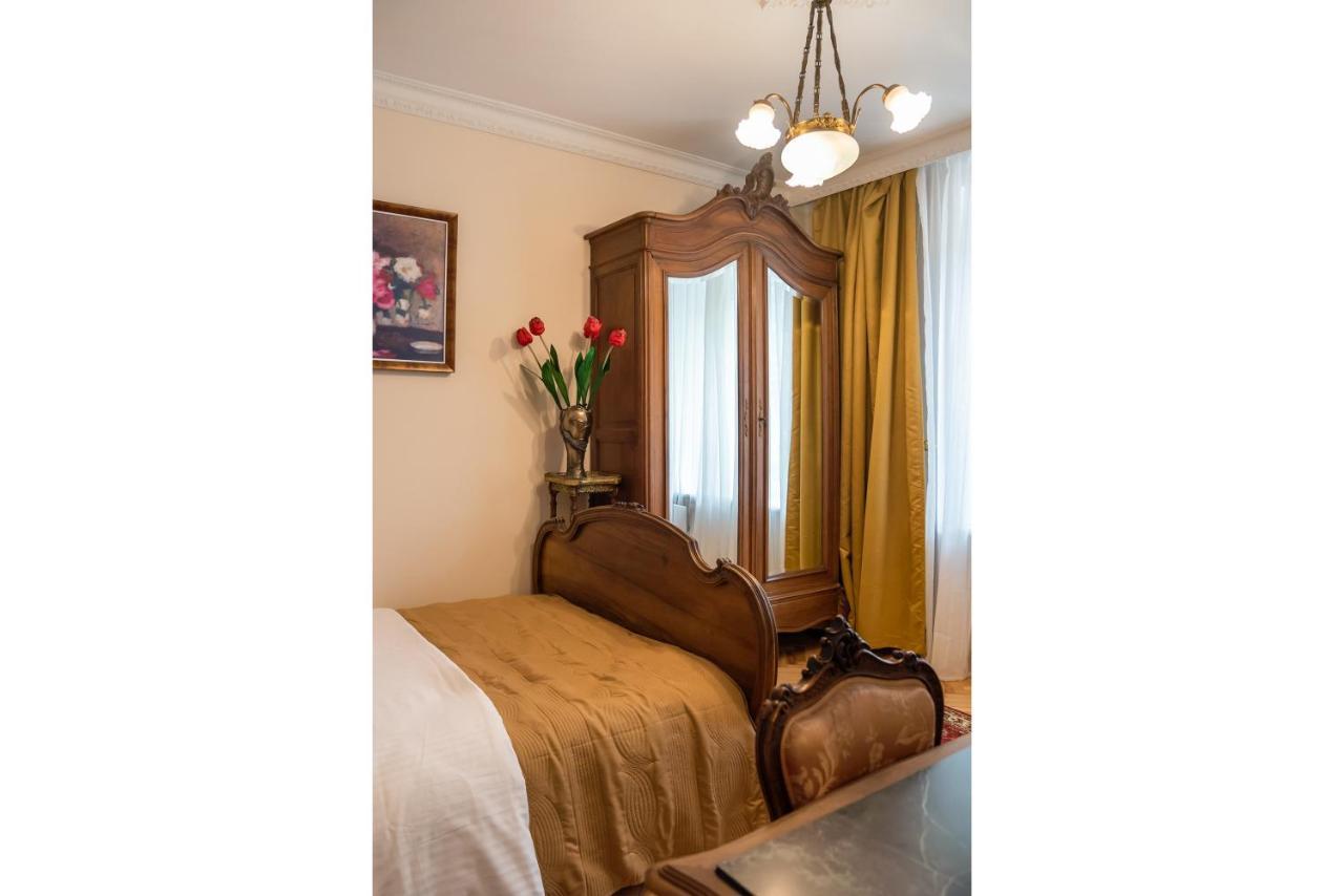 Downtown Antique Apartment Warsaw Ngoại thất bức ảnh