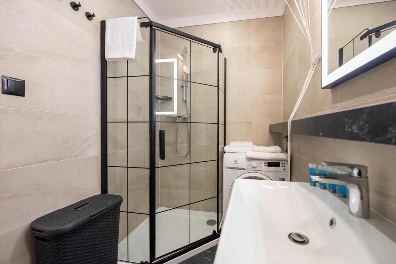 Downtown Antique Apartment Warsaw Ngoại thất bức ảnh