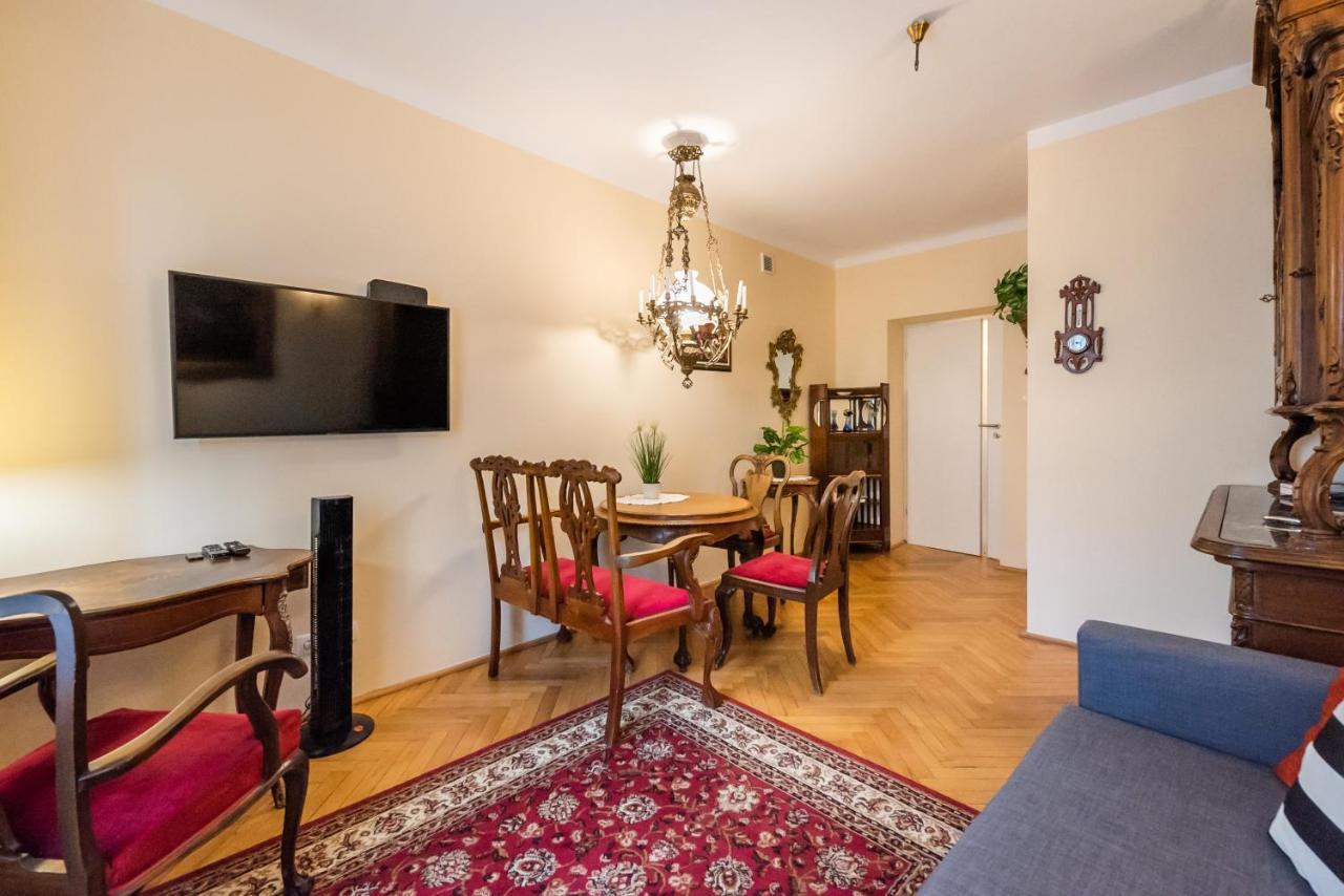Downtown Antique Apartment Warsaw Ngoại thất bức ảnh